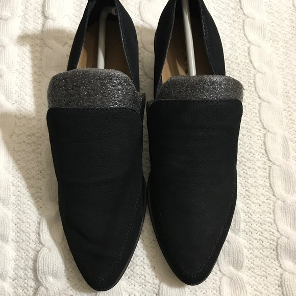 BNIB Lucky Brand Mahzan Nubuck Shoes - Picture 2 of 8